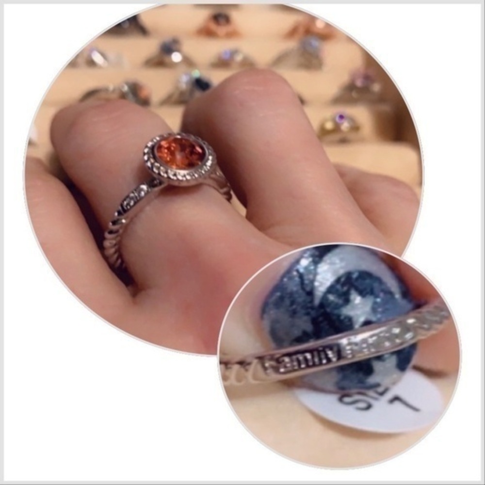 NEW engraved “FAMILY FIRST”
New Silver Rhodium plated Ring 7 by Fragrant Jewels